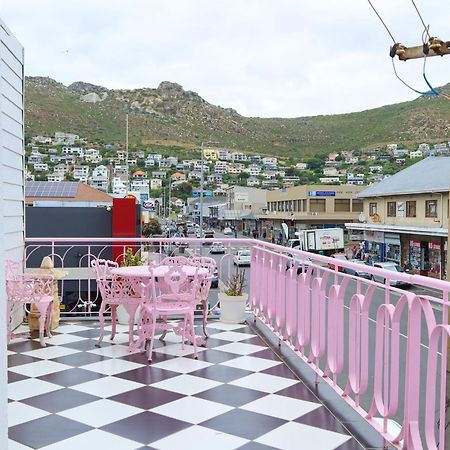 55 On Main Guesthouse And Spa Fish Hoek Extérieur photo