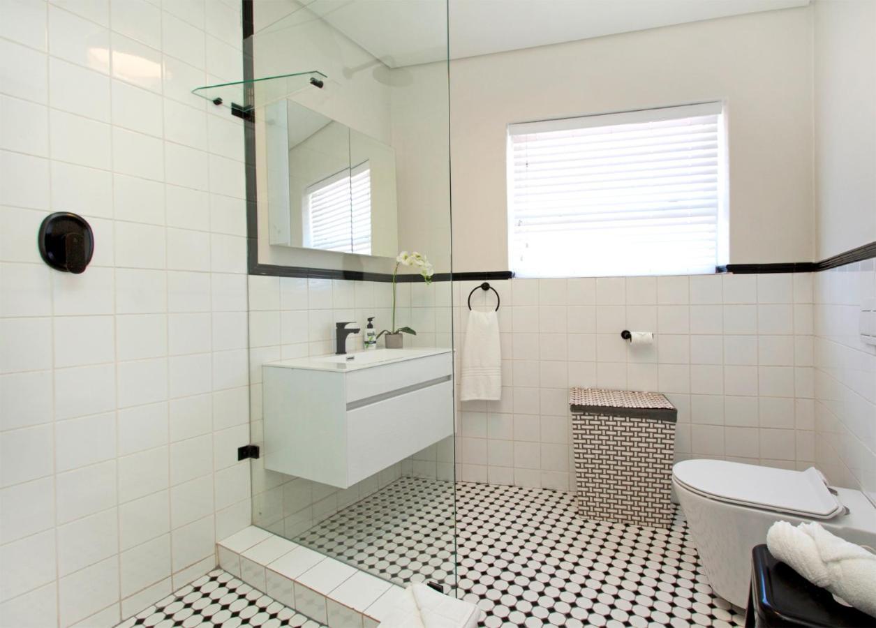 55 On Main Guesthouse And Spa Fish Hoek Extérieur photo